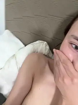 uulove521 online show from 09/23/25, 07:06