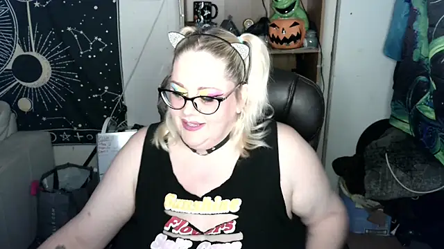 Snapshot of Kinky_Witch chatting on 06/01/26, 04:20 Kinky Witch online show from 06/01/26, 04:20