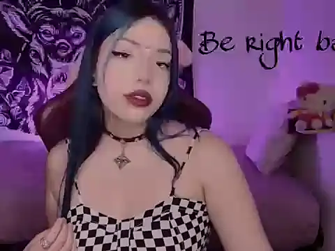 revenmiller  online show from 10/04/25, 01:20