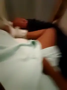 Snapshot of kulliguy chatting on 10/22/25, 07:02 kulliguy online show from 10/22/25, 07:02