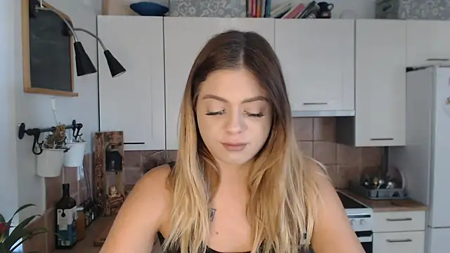 BuffyxLUST online show from 10/20/25, 09:21