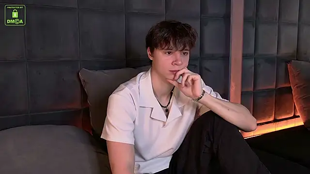 AnthonyHall online show from 11/26/25, 10:27