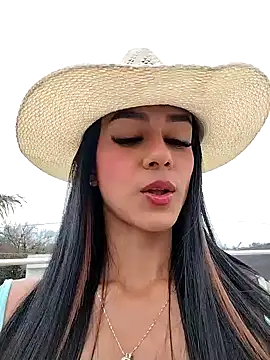 Juliana Xander online show from 11/20/25, 02:28