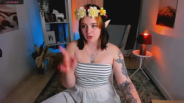 Snapshot of lunaalli chatting on 09/18/25, 05:15 lunaalli online show from 09/18/25, 05:15