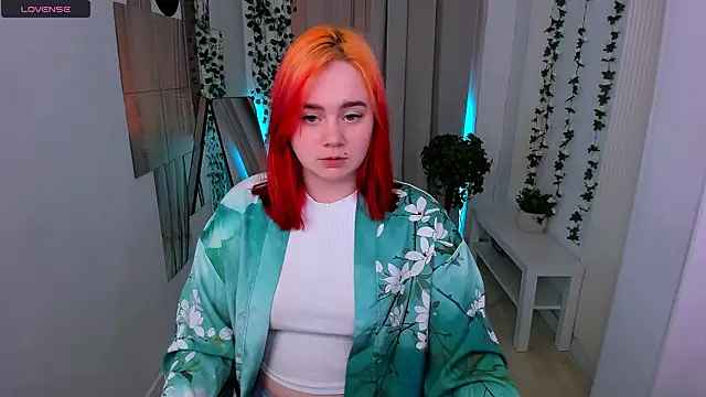 Snapshot of lunaalli chatting on 04/10/26, 09:19 lunaalli online show from 04/10/26, 09:19