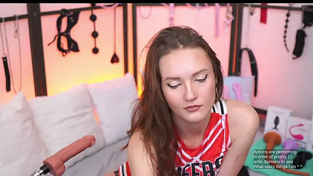 Olivia WestSun online show from 10/13/25, 05:29