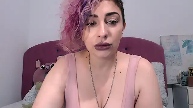 Snapshot of AAARUNY chatting on 11/22/25, 12:37 AAARUNY online show from 11/22/25, 12:37