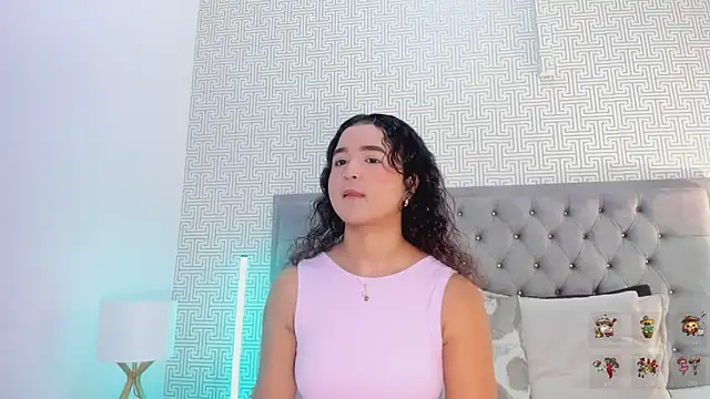 Snapshot of Evaa_Lunna_ chatting on 04/28/26, 08:03 Evaa Lunna online show from 04/28/26, 08:03