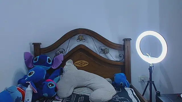 Snapshot of Aria_Arthur chatting on 10/01/25, 10:54 Aria Arthur online show from 10/01/25, 10:54