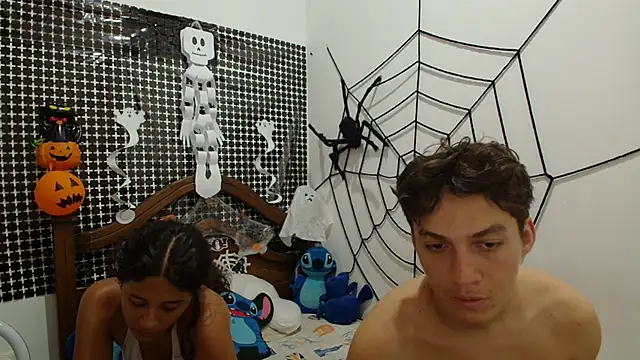 Snapshot of Aria_Arthur chatting on 10/27/25, 09:08 Aria Arthur online show from 10/27/25, 09:08