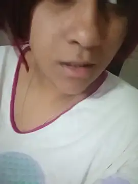 Snapshot of srtsara chatting on 06/28/26, 12:27 srtsara online show from 06/28/26, 12:27