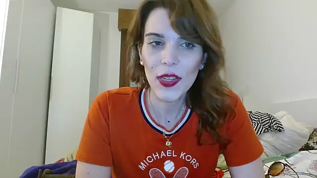 Snapshot of refem9 chatting on 09/26/25, 02:21 refem9 online show from 09/26/25, 02:21