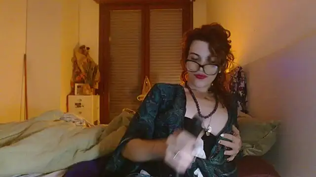 Snapshot of refem9 chatting on 11/03/25, 05:25 refem9 online show from 11/03/25, 05:25