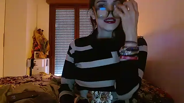 Snapshot of refem9 chatting on 11/05/25, 03:23 refem9 online show from 11/05/25, 03:23