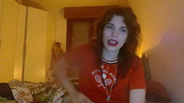 Snapshot of refem9 chatting on 11/09/25, 04:16 refem9 online show from 11/09/25, 04:16