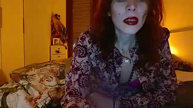 Snapshot of refem9 chatting on 11/28/25, 05:59 refem9 online show from 11/28/25, 05:59