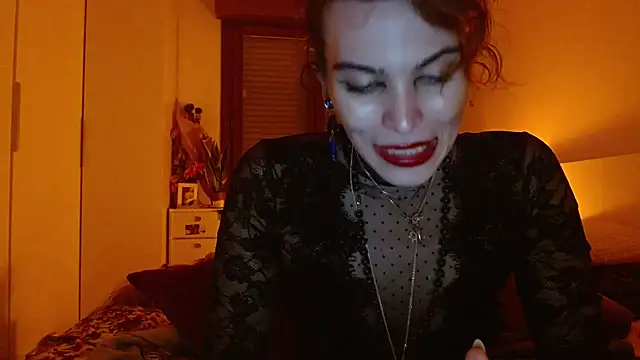 Snapshot of refem9 chatting on 12/05/25, 06:48 refem9 online show from 12/05/25, 06:48