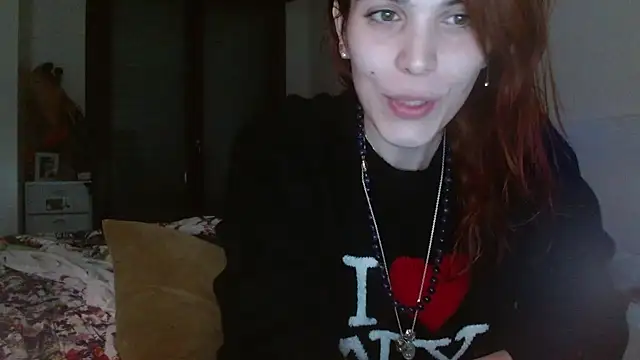 Snapshot of refem9 chatting on 12/14/25, 10:36 refem9 online show from 12/14/25, 10:36