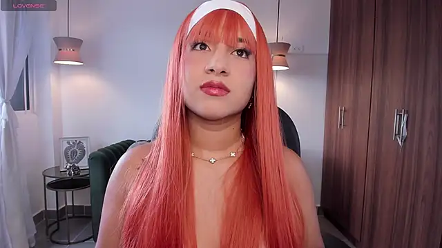 DANDARA THOM online show from 09/19/25, 07:25