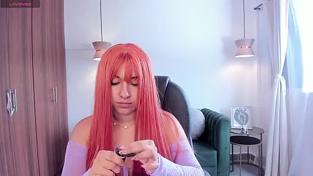 DANDARA THOM online show from 09/25/25, 07:06