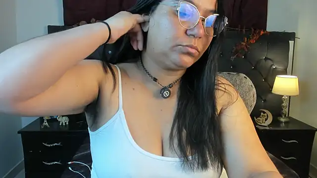 sofia sorceress5 online show from 11/07/25, 12:43