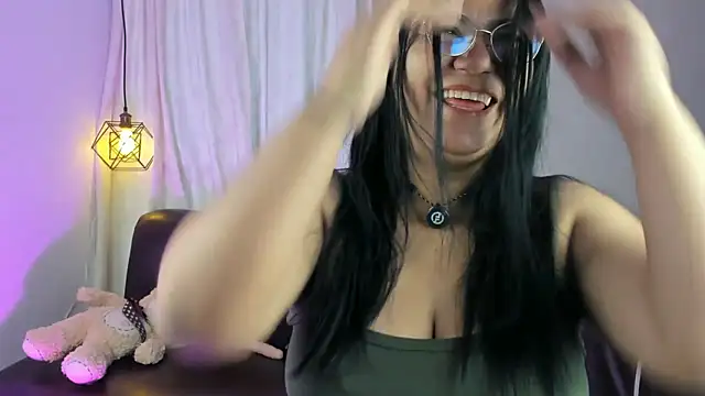 Snapshot of sofia_sorceress5 chatting on 05/29/26, 11:08 sofia sorceress5 online show from 05/29/26, 11:08