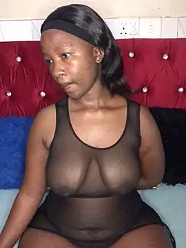 Snapshot of MissREAHx chatting on 10/11/25, 05:44 MissREAHx online show from 10/11/25, 05:44