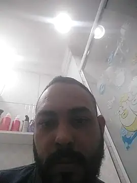 Snapshot of jfgustavo001 chatting on 07/17/26, 08:46 jfgustavo001 online show from 07/17/26, 08:46