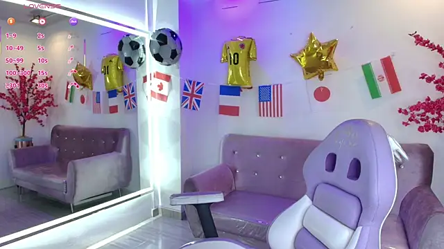Snapshot of Antonella_wild chatting on 07/16/26, 03:45 Antonella wild online show from 07/16/26, 03:45