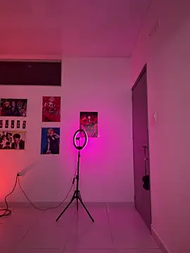 Snapshot of 18_salo chatting on 02/06/26, 04:17 18 salo online show from 02/06/26, 04:17