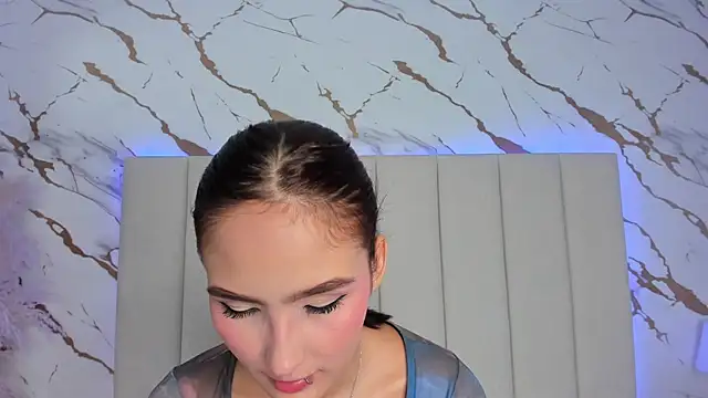 abby-joule online show from 12/18/25, 07:53