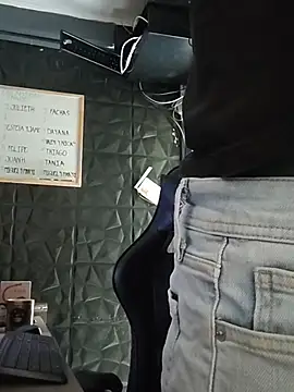 Snapshot of jacobs_shelby chatting on 09/27/25, 02:22 jacobs shelby online show from 09/27/25, 02:22