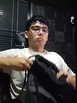 Snapshot of jacobs_shelby chatting on 10/23/25, 12:48 jacobs shelby online show from 10/23/25, 12:48