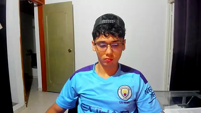 Snapshot of jacobs_shelby chatting on 10/31/25, 11:28 jacobs shelby online show from 10/31/25, 11:28