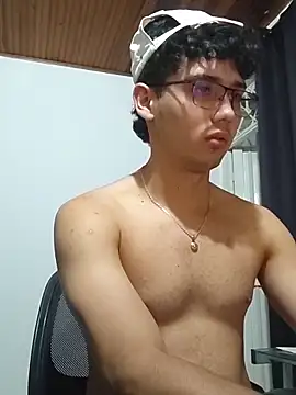 Snapshot of jacobs_shelby chatting on 11/15/25, 12:08 jacobs shelby online show from 11/15/25, 12:08