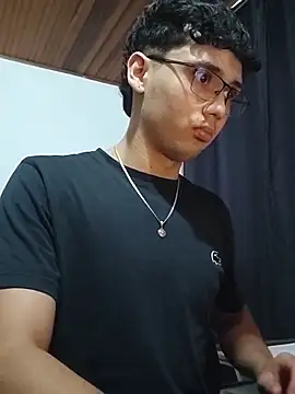 Snapshot of jacobs_shelby chatting on 11/21/25, 11:14 jacobs shelby online show from 11/21/25, 11:14