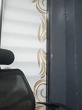 Snapshot of jacobs_shelby chatting on 12/14/25, 10:47 jacobs shelby online show from 12/14/25, 10:47