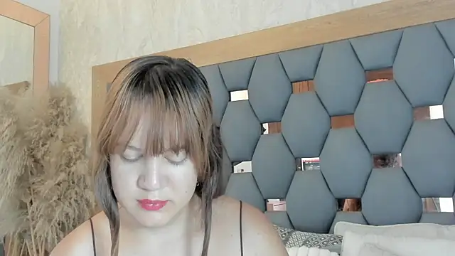 juliette pretty  online show from 03/30/26, 07:15