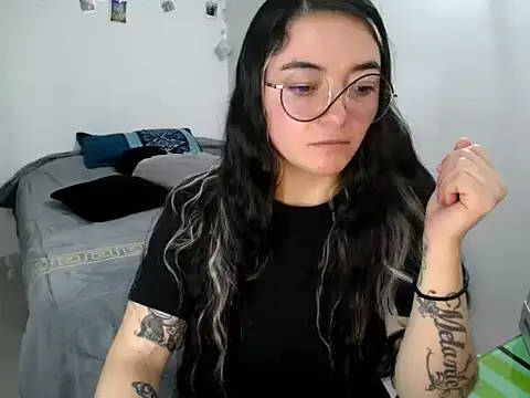 Snapshot of Came-II chatting on 11/06/25, 11:44 Came-II online show from 11/06/25, 11:44