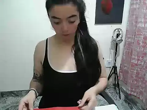 Snapshot of Came-II chatting on 04/11/26, 05:01 Came-II online show from 04/11/26, 05:01