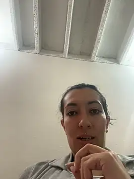 SALOME KORLAND online show from 11/13/25, 08:08