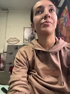 SALOME KORLAND online show from 04/08/26, 07:36