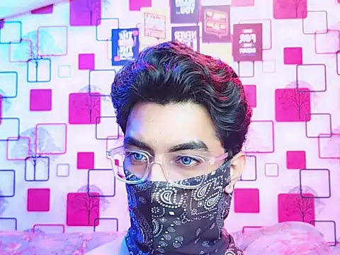 Snapshot of ChiseledCharm chatting on 10/23/25, 07:45 ChiseledCharm online show from 10/23/25, 07:45