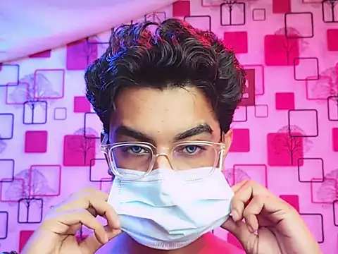 Snapshot of ChiseledCharm chatting on 10/31/25, 06:20 ChiseledCharm online show from 10/31/25, 06:20