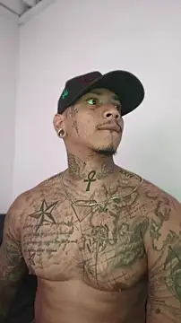 Snapshot of David_tatto1 chatting on 05/03/26, 06:58 David tatto1 online show from 05/03/26, 06:58