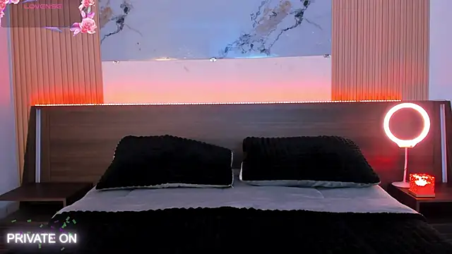 Snapshot of samanthaa_moon chatting on 03/10/26, 12:37 samanthaa moon online show from 03/10/26, 12:37