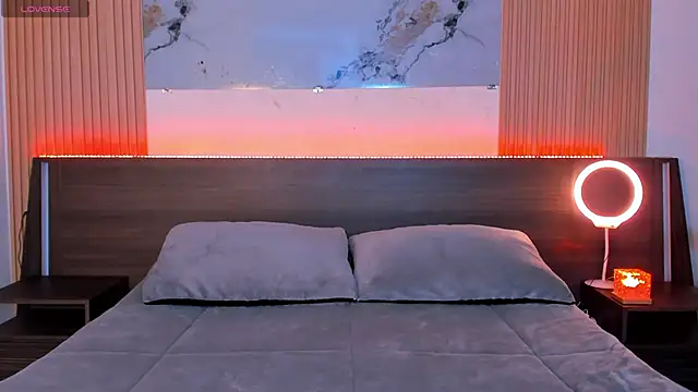 Snapshot of samanthaa_moon chatting on 04/21/26, 11:18 samanthaa moon online show from 04/21/26, 11:18