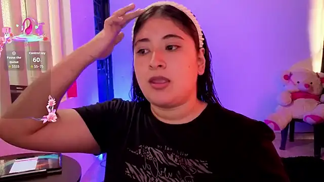 Snapshot of Gaby__Howards chatting on 09/15/25, 07:47 Gaby Howards online show from 09/15/25, 07:47