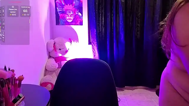 Snapshot of Gaby__Howards chatting on 10/21/25, 07:03 Gaby Howards online show from 10/21/25, 07:03