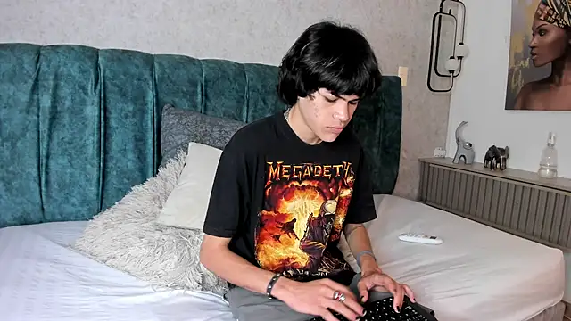 Diamond twink online show from 06/11/26, 01:53